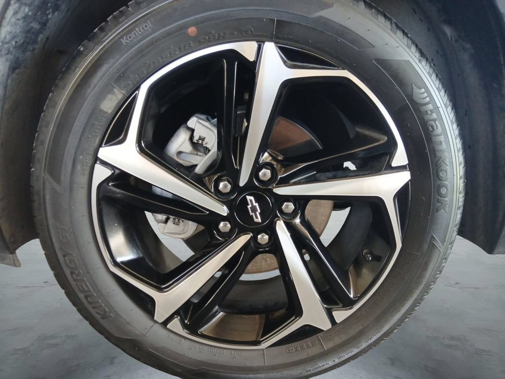 Used 2023 Chevrolet TrailBlazer RS w/ Sun and Liftgate Package FWD image 31