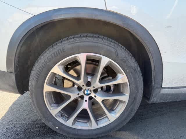 Certified 2024 BMW X5 xDrive40i w/ Premium Package AWD/4WD image 12