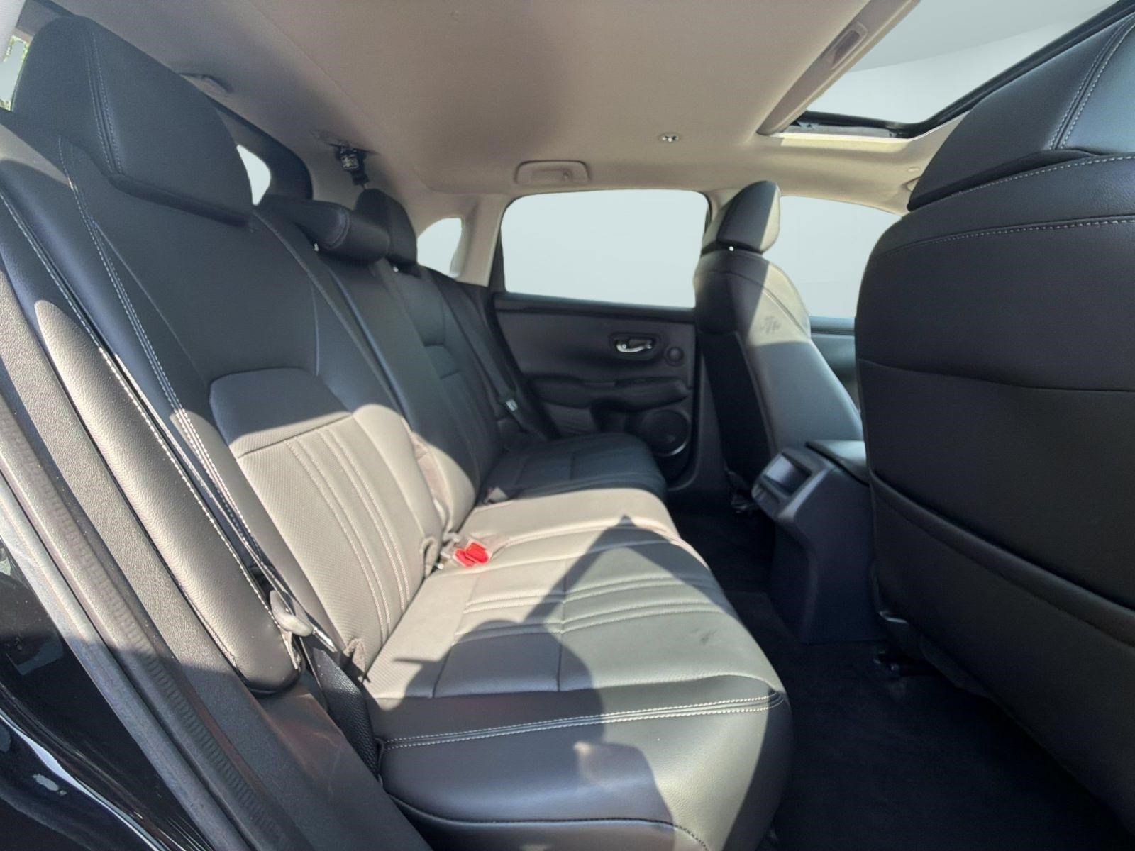 Used 2025 Honda HR-V EX-L image 29