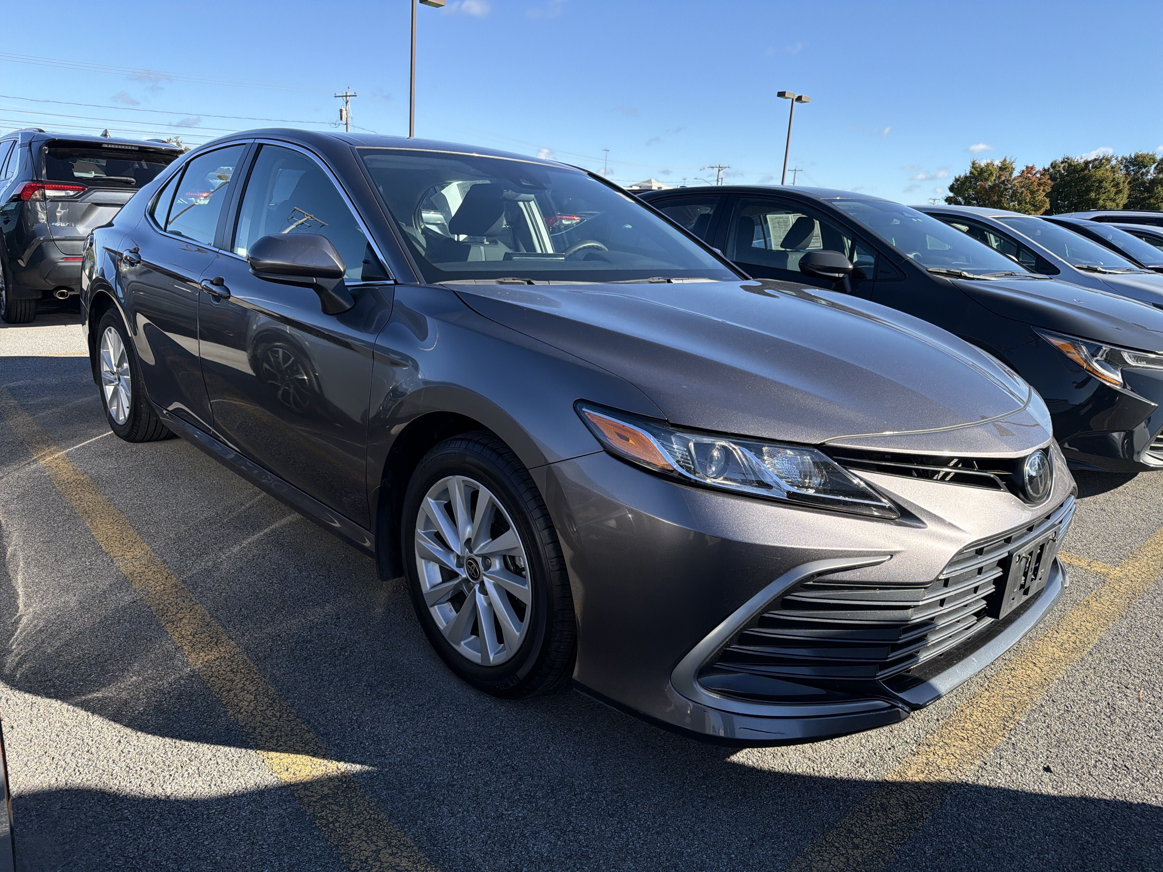 Used 2024 Toyota Camry LE AWD/4WD image 2