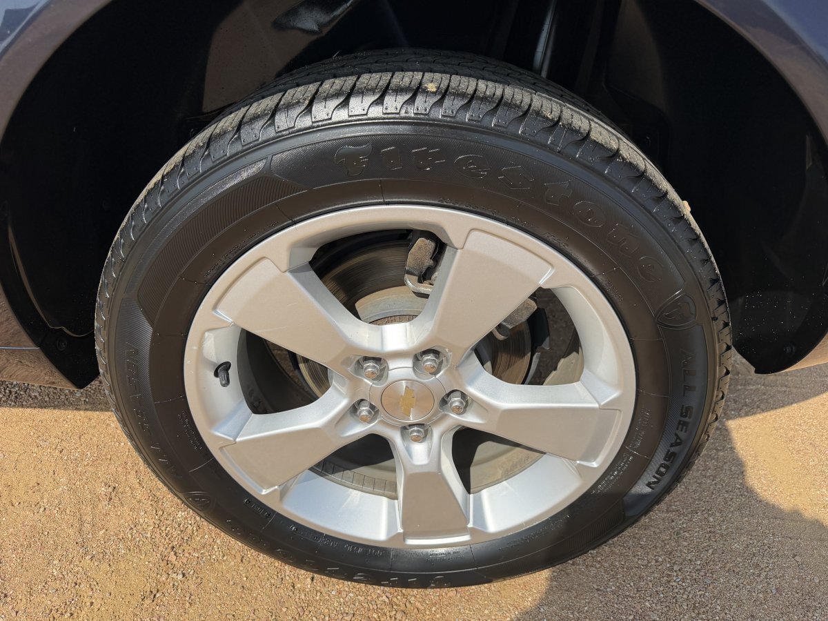 Used 2015 Chevrolet Captiva Sport LT w/ Convenience Package FWD image 8
