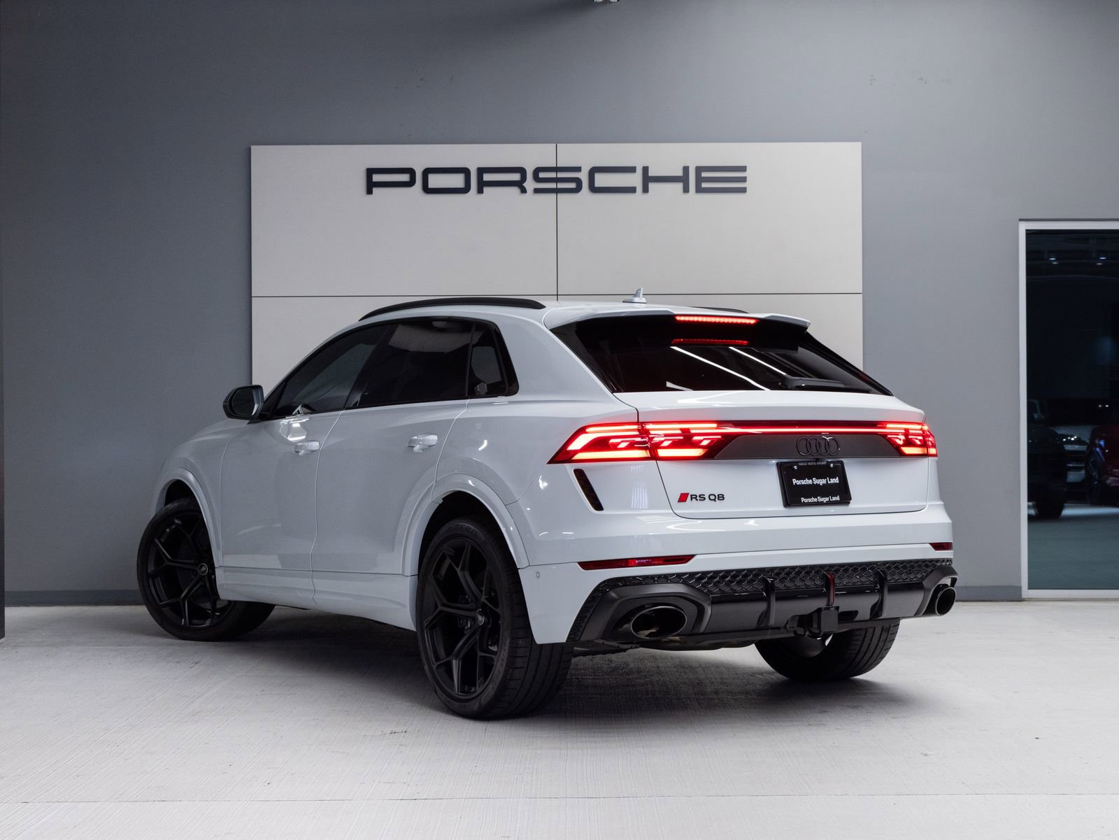 Used 2025 Audi RS Q8 performance w/ Matte Carbon Package image 3