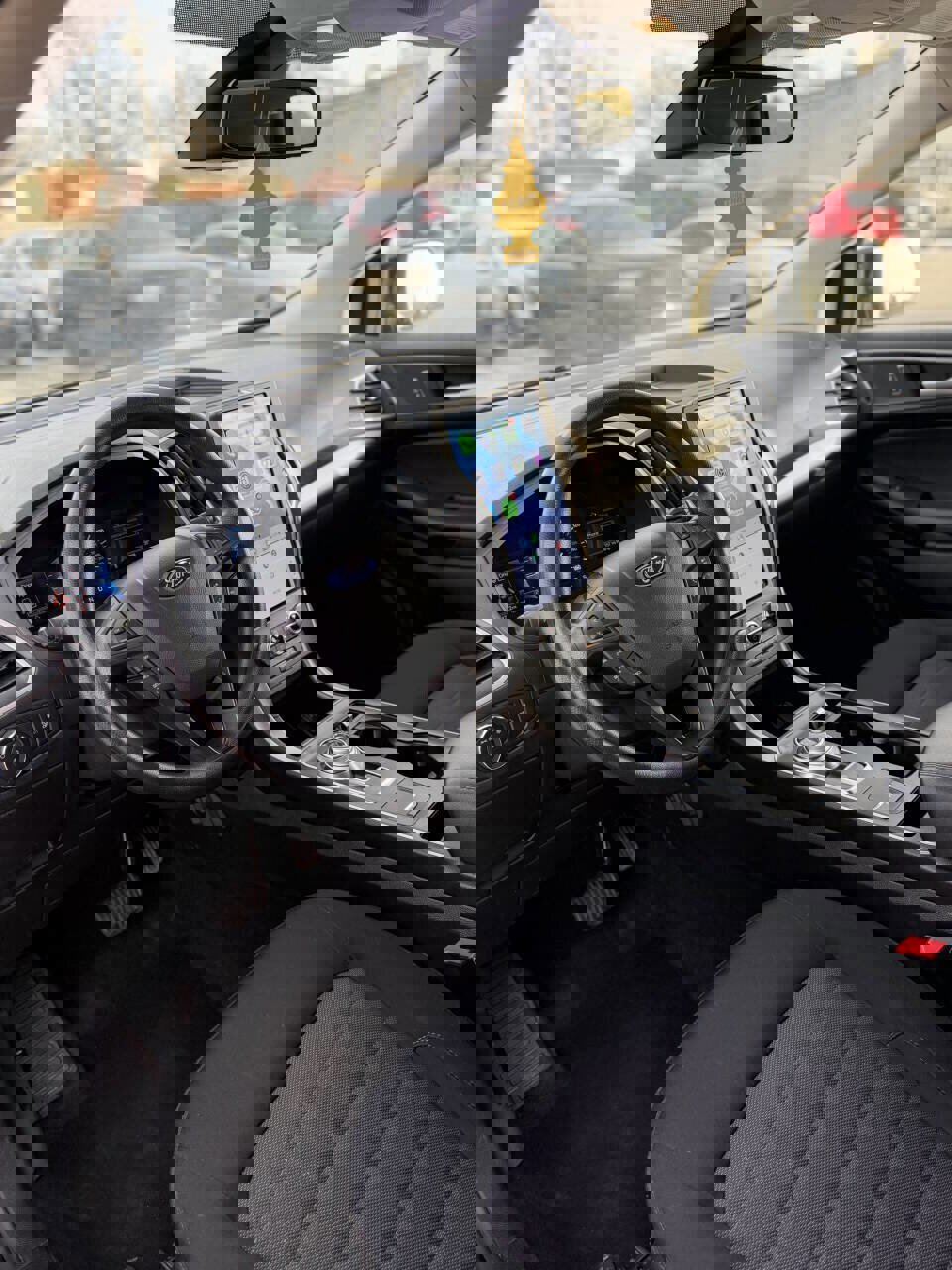 Used 2022 Ford Edge SE w/ Black Appearance Package image 10