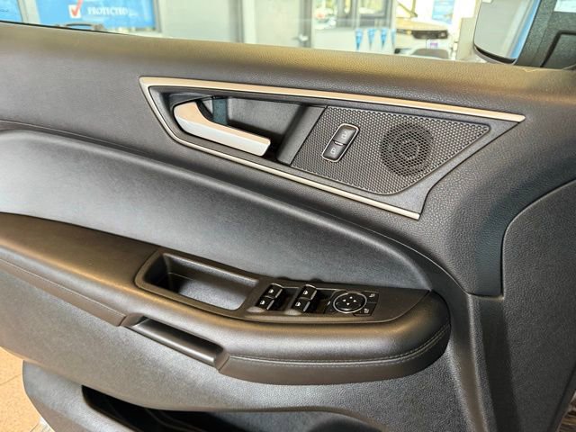 Used 2022 Ford Edge SEL w/ Convenience Package AWD/4WD image 18