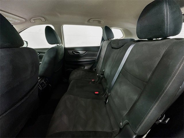 Used 2016 Nissan Rogue S image 22