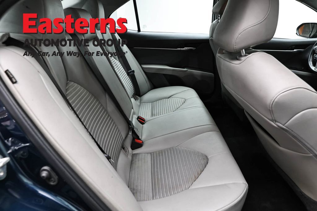 Used 2021 Toyota Camry SE image 23