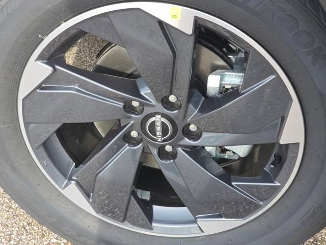 New 2026 Nissan Rogue SV image 18