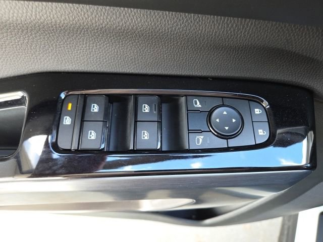 Used 2023 Nissan Pathfinder SL image 59