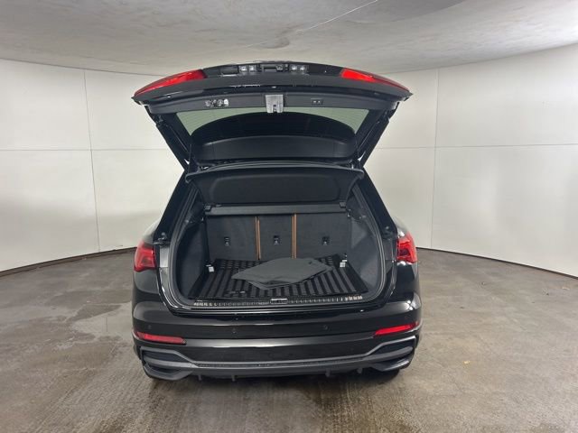Certified 2025 Audi Q3 2.0T Premium w/ Convenience Package image 14