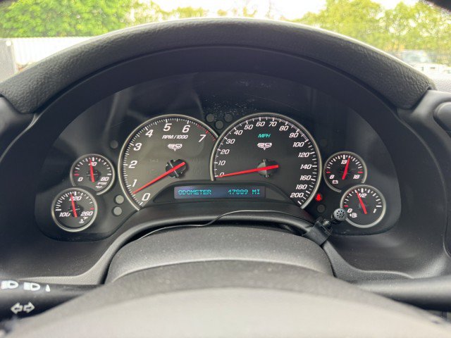 Used 2013 Chevrolet Corvette Coupe RWD image 19