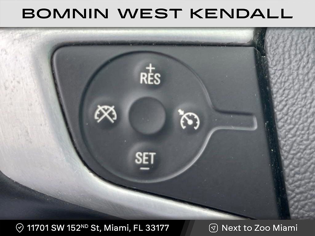 Used 2018 GMC Acadia SLT image 18