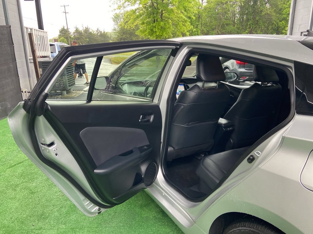 Used 2022 Toyota Prius Prime Limited FWD image 33