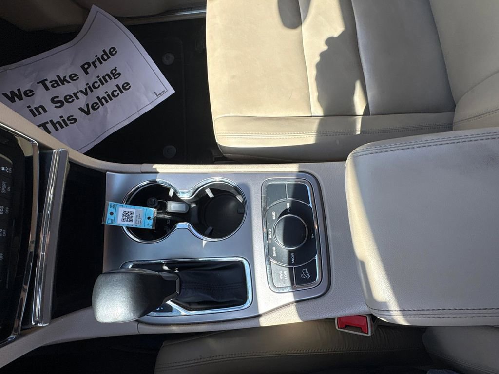 Used 2019 Jeep Grand Cherokee Limited AWD/4WD image 27