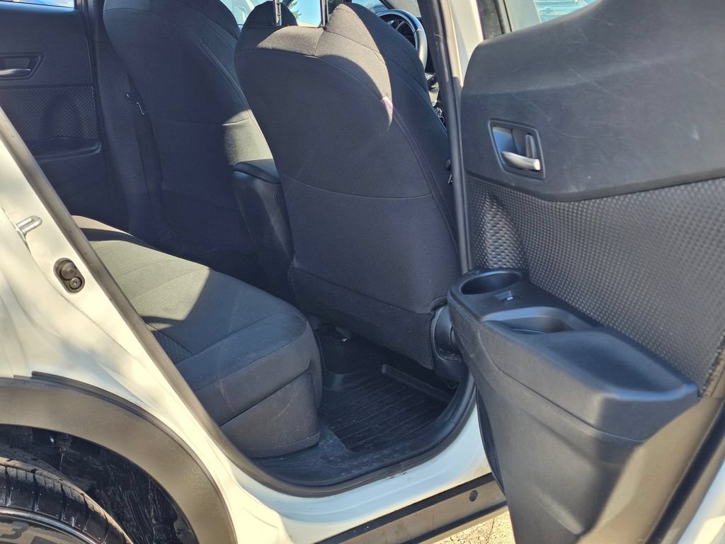 Used 2018 Toyota C-HR XLE FWD image 14