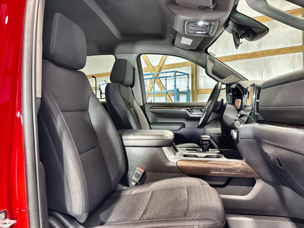 Used 2024 GMC Sierra 1500 Elevation image 28