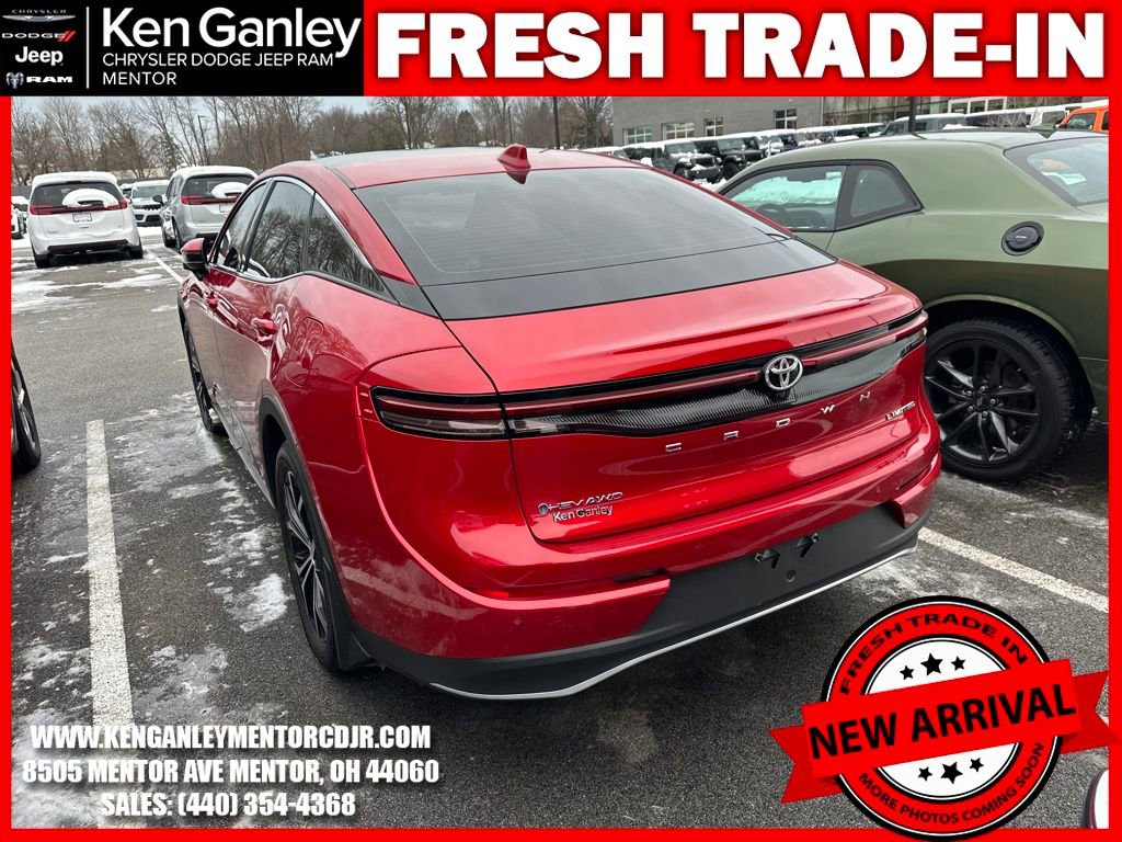 Used 2024 Toyota Crown image 8