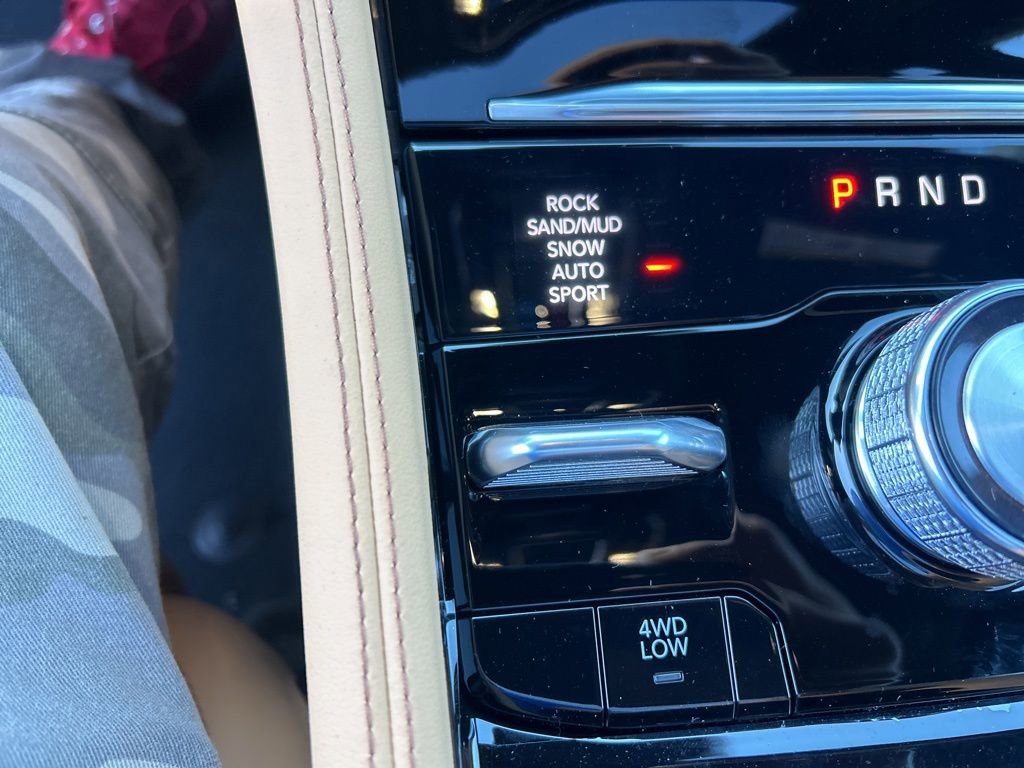 New 2025 Jeep Grand Cherokee Summit w/ Adv Protech Group IV image 45