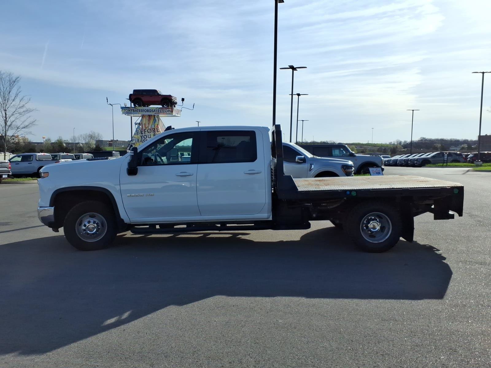 Used 2024 Chevrolet Silverado 3500 LT w/ Convenience Package AWD/4WD image 6