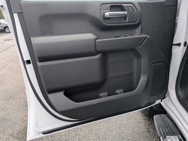 New 2026 Chevrolet Silverado 2500 Custom w/ Custom Value Package image 9