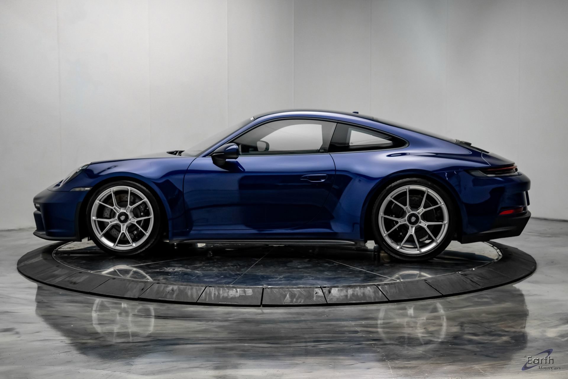 Used 2022 Porsche 911 GT3 RWD image 8