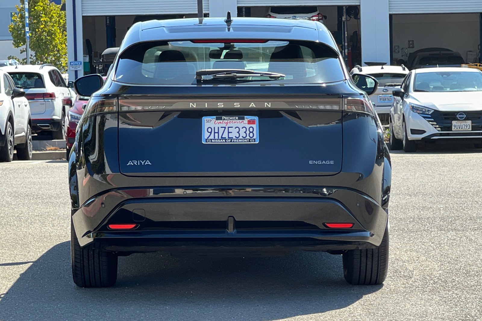 Certified 2023 Nissan Ariya FWD image 5
