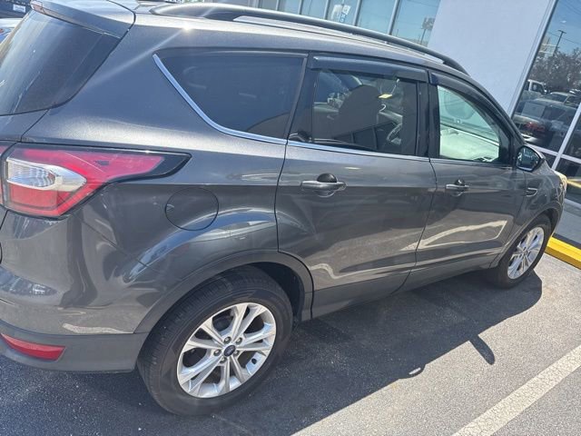 Used 2018 Ford Escape SE w/ SE Sync 3 Package FWD image 6