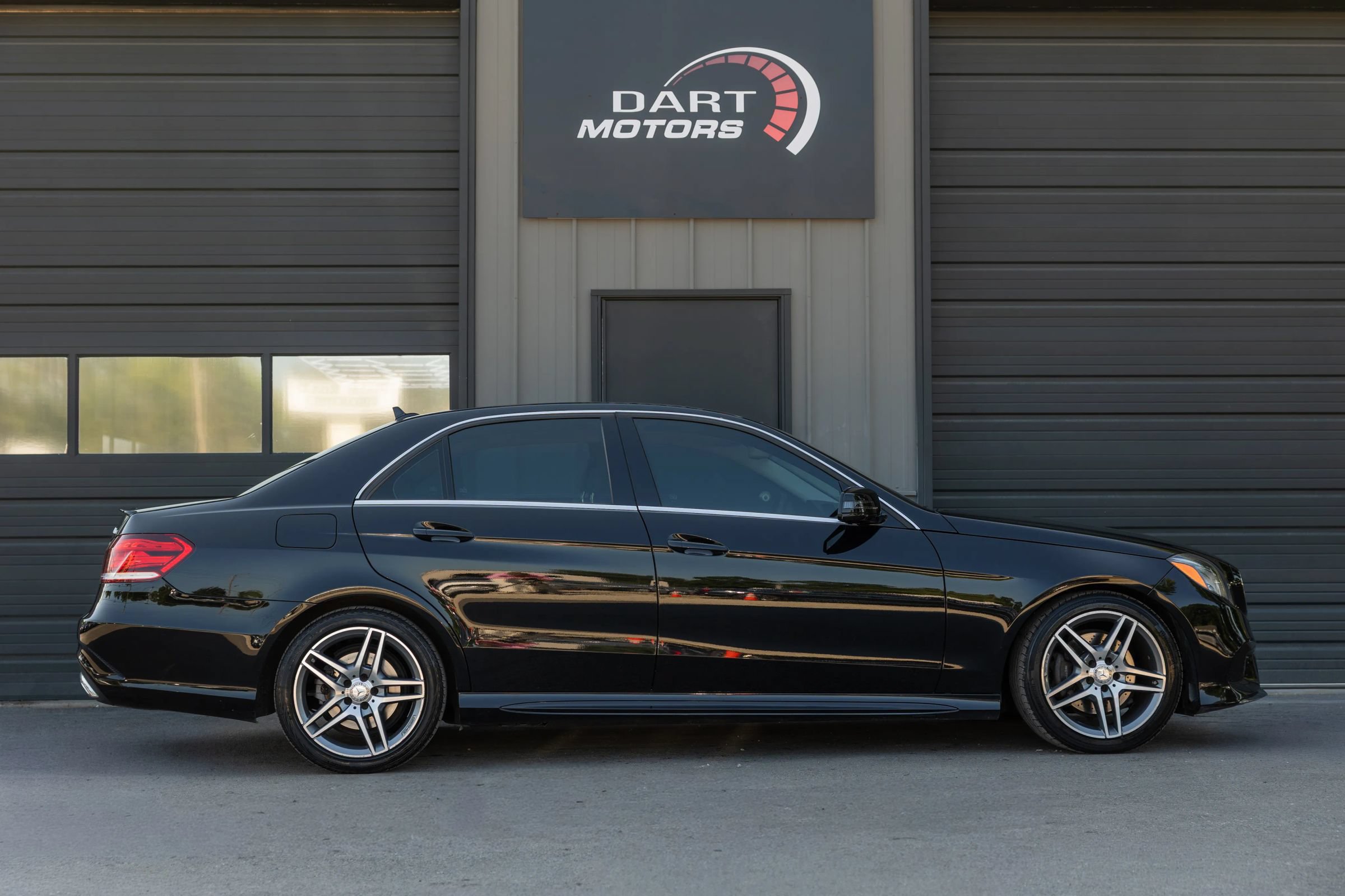 Used 2014 Mercedes-Benz E 350 4MATIC Sedan image 8