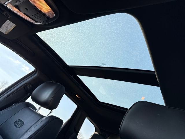 Used 2015 Jeep Grand Cherokee Overland image 27