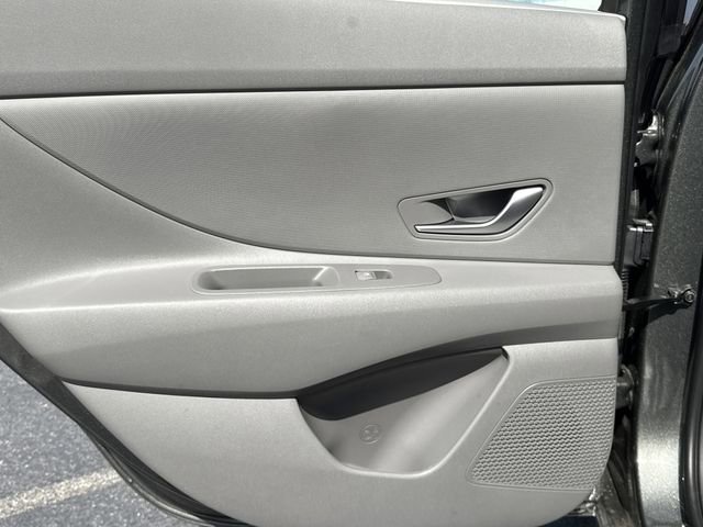 New 2026 Hyundai Elantra SE image 21