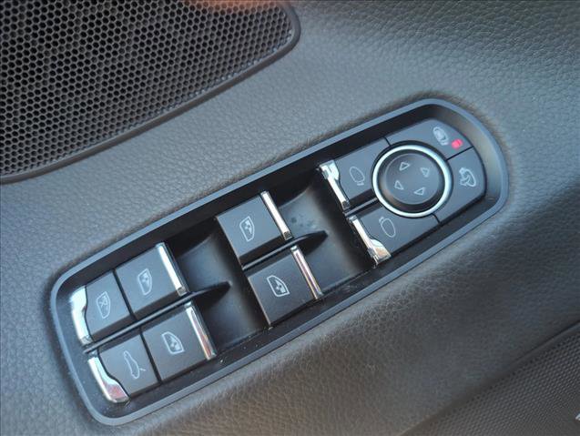 Used 2016 Porsche Panamera 4 Edition image 16