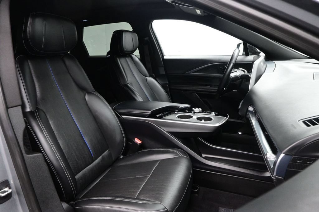 Used 2024 Cadillac Lyriq Sport RWD image 13