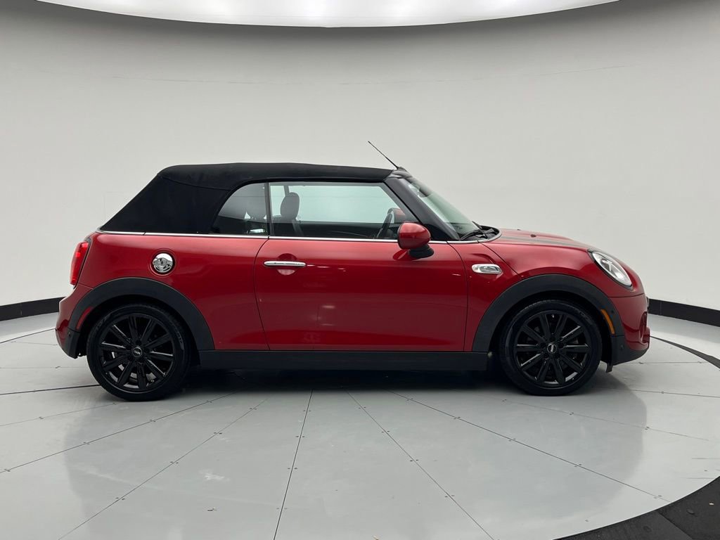 Used 2018 MINI Cooper S image 4