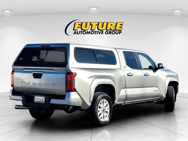 Used 2025 Toyota Tacoma SR5 image 5