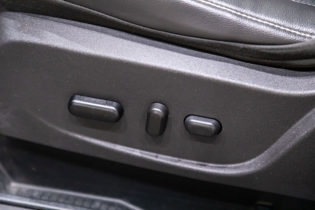 Used 2018 Ford Escape SEL image 9