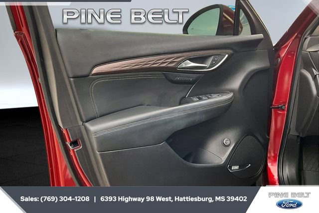 Used 2023 Buick Envision Avenir image 17