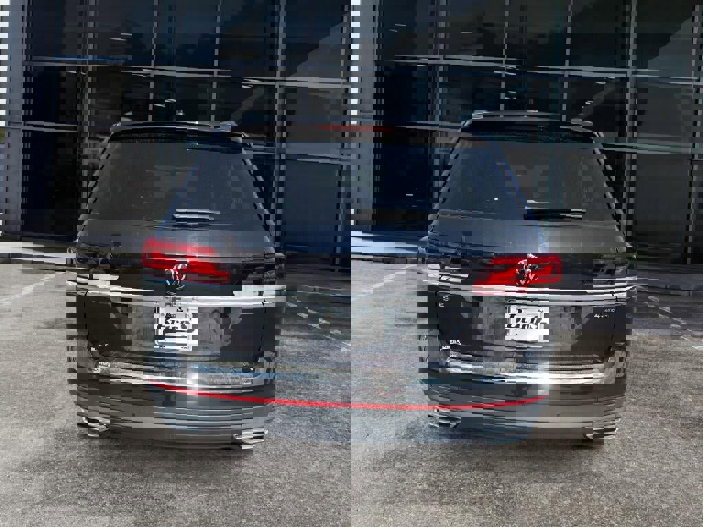 Used 2023 Volkswagen Atlas SE image 6
