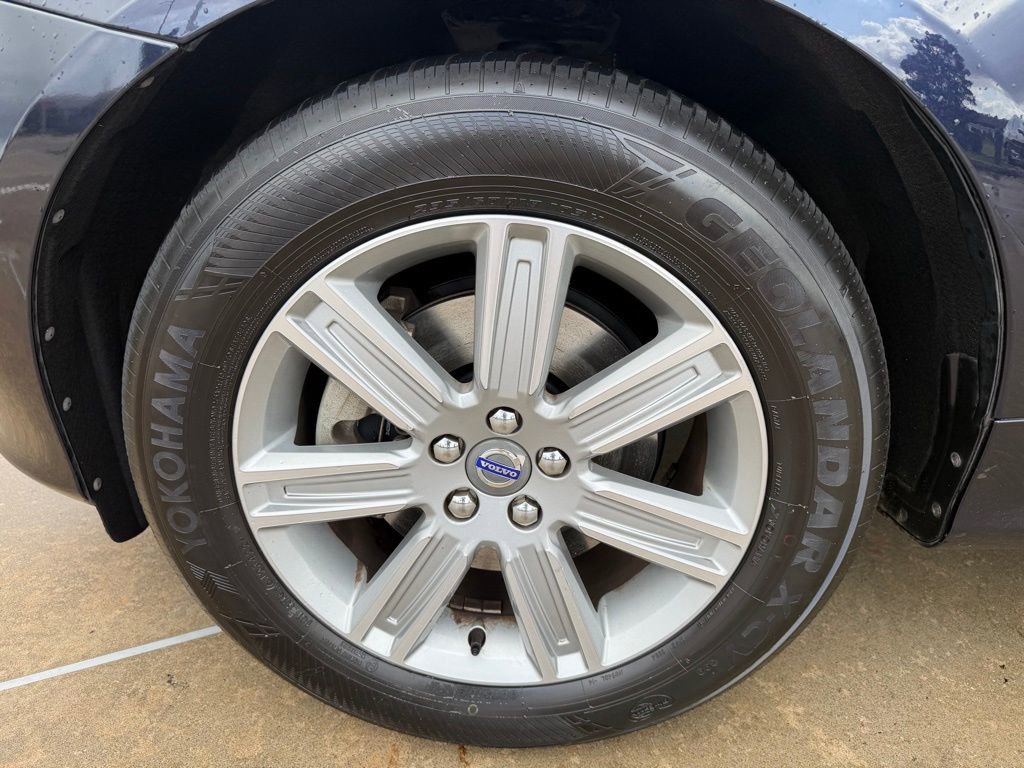 Used 2016 Volvo XC60 T6 w/ Climate Package image 9