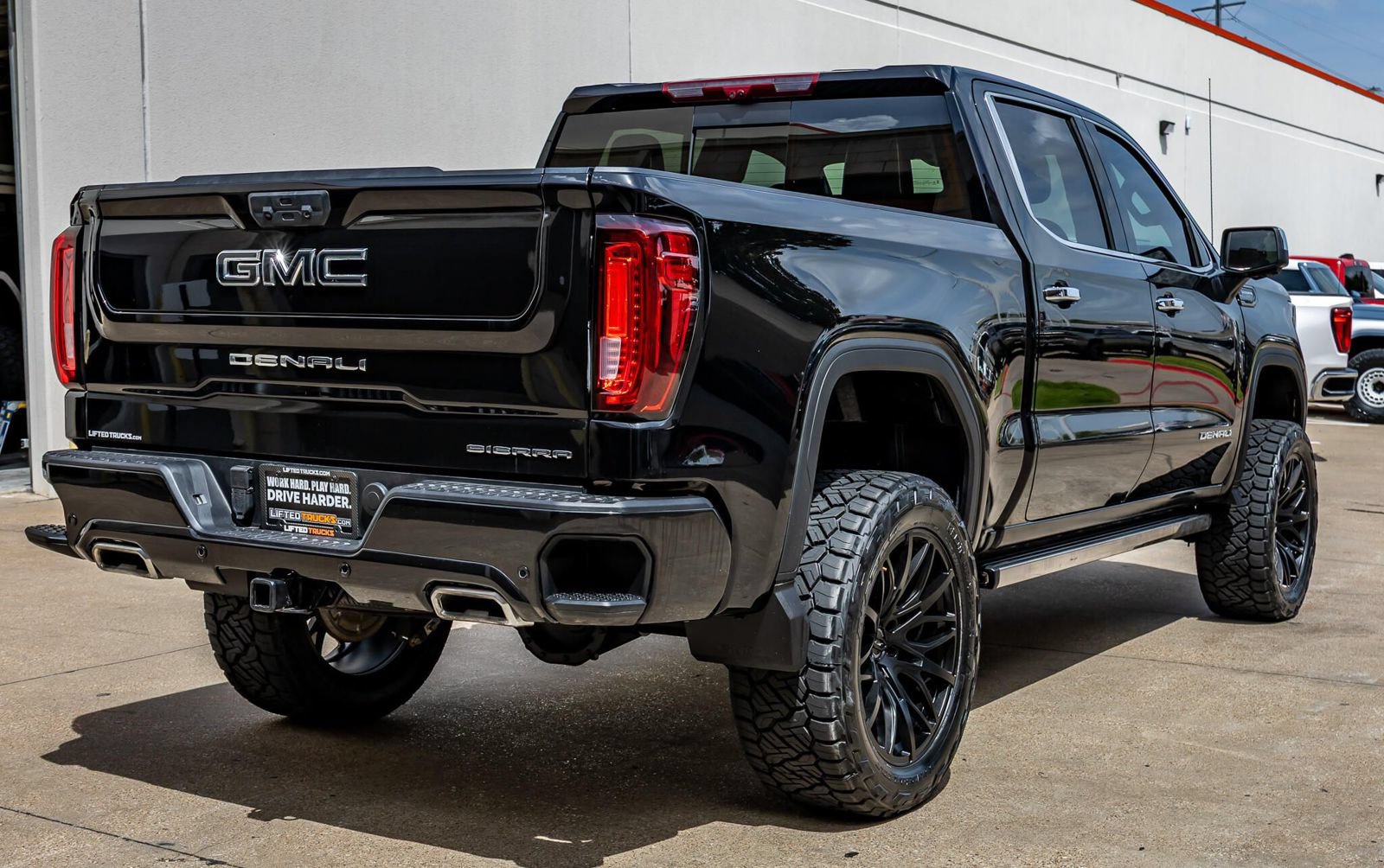 Used 2025 GMC Sierra 1500 Denali Ultimate AWD/4WD image 10