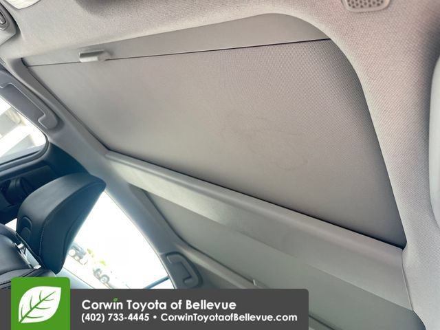 Used 2025 Toyota Prius Limited FWD image 20