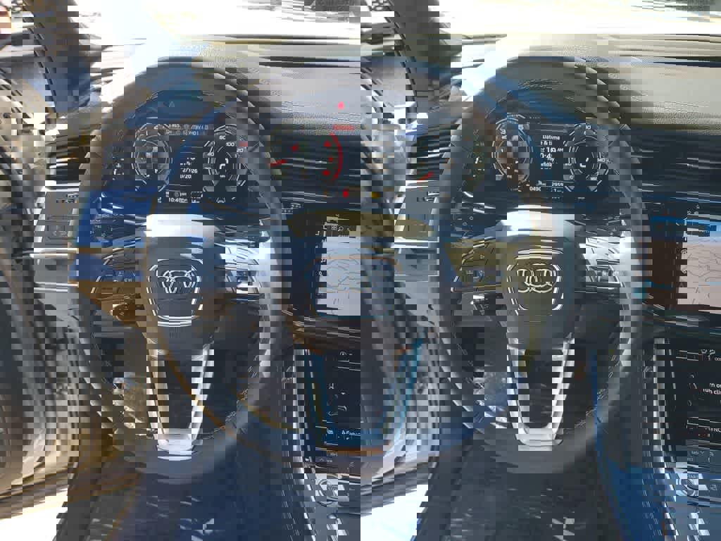 Used 2025 Audi Q7 Premium Plus image 23