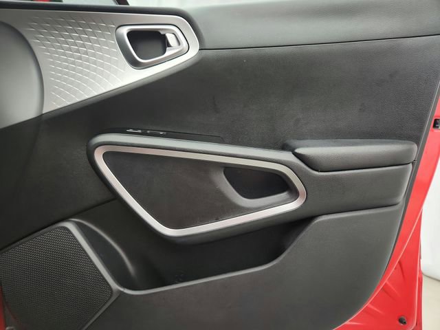Used 2022 Kia Soul LX FWD image 24