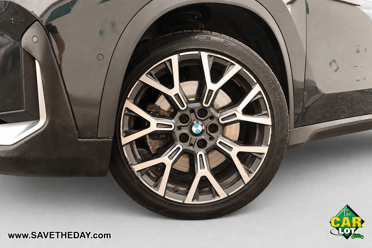 Used 2023 BMW X1 xDrive28i w/ Convenience Package AWD/4WD image 3