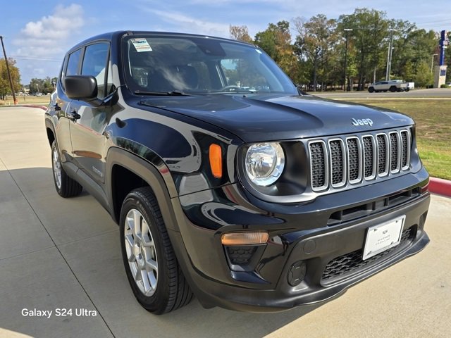 Used 2023 Jeep Renegade Latitude image 7
