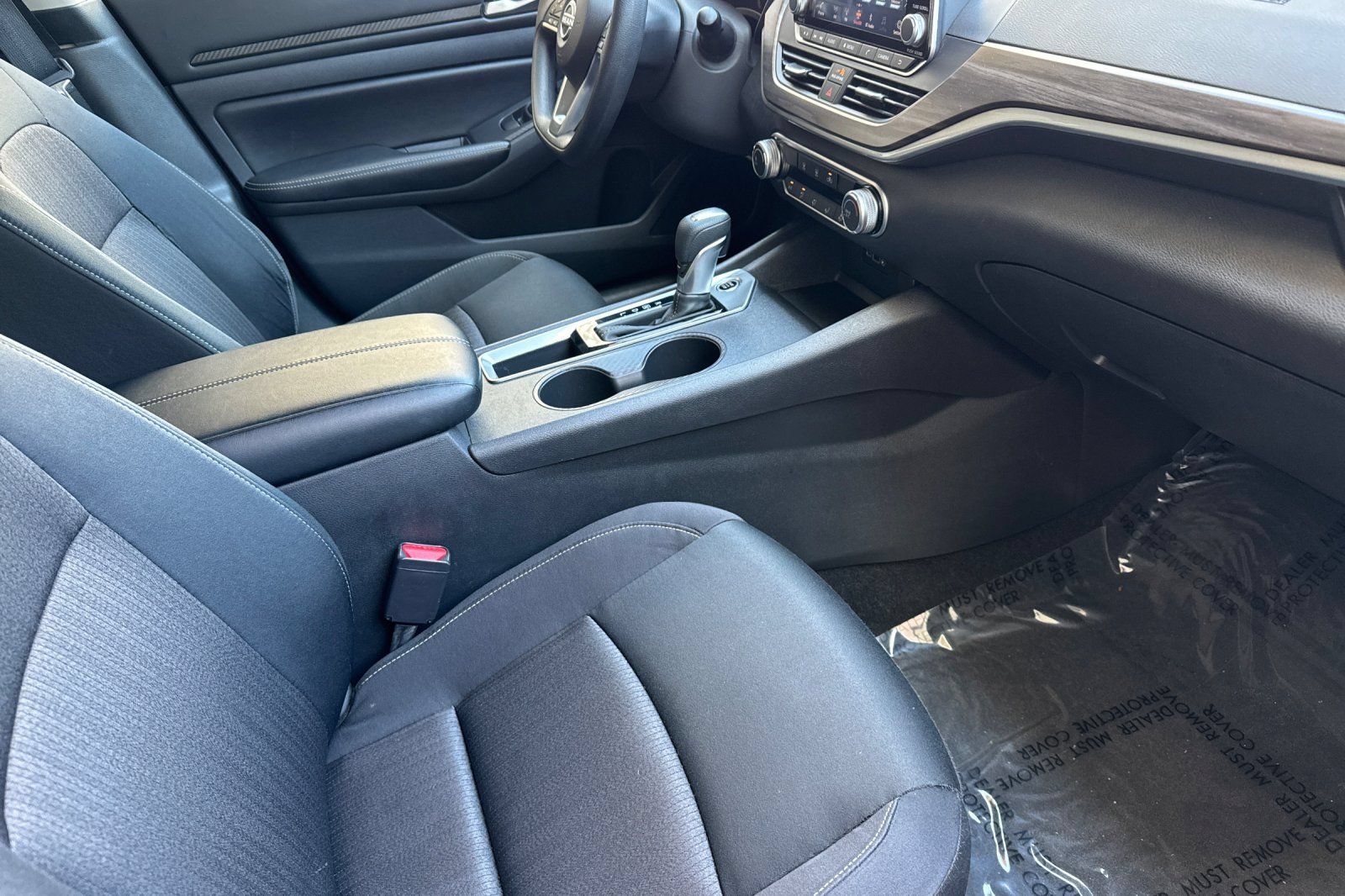 Certified 2025 Nissan Altima 2.5 SV FWD image 17