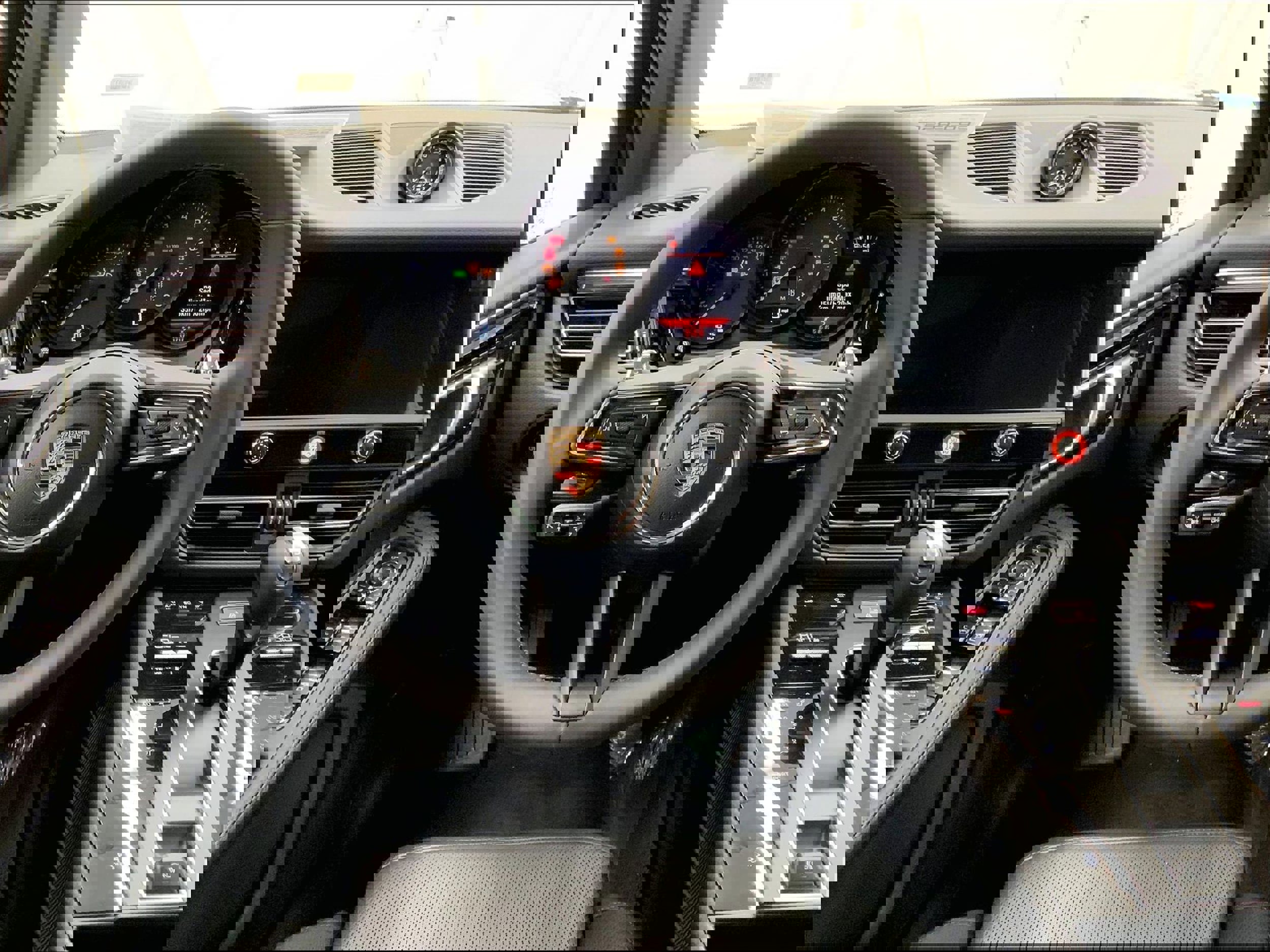 New 2026 Porsche Macan AWD/4WD image 10