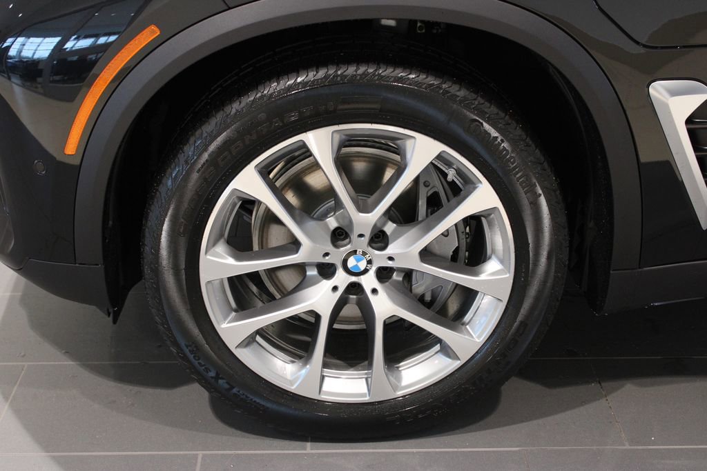 New 2026 BMW X5 xDrive50e w/ Climate Comfort Package AWD/4WD image 26
