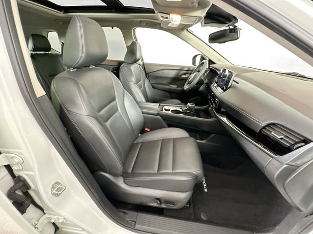 Used 2023 Nissan Rogue SL w/ SL Premium Package image 29