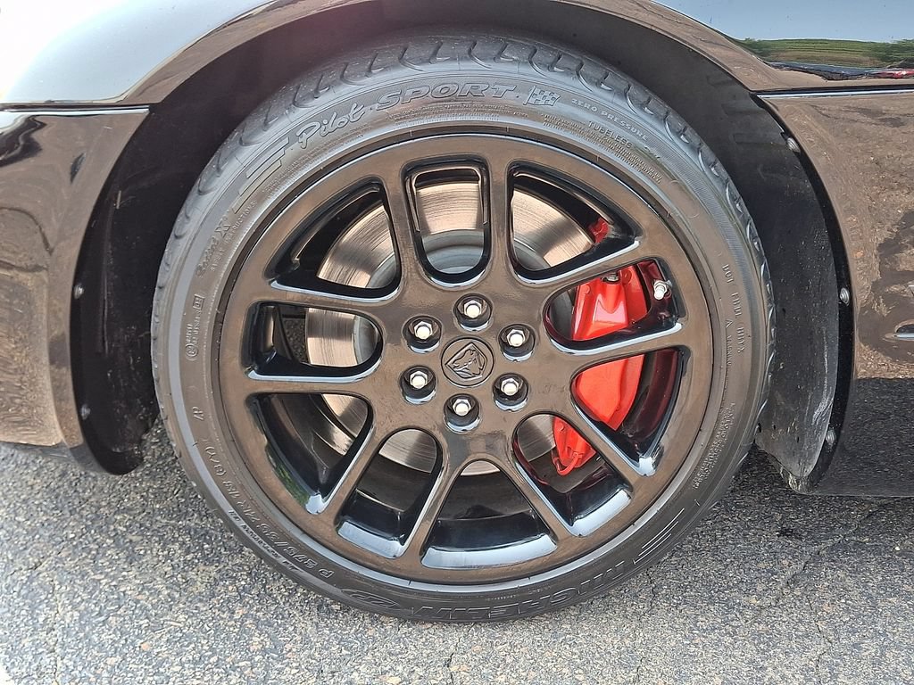 Used 2004 Dodge Viper SRT-10 RWD image 11