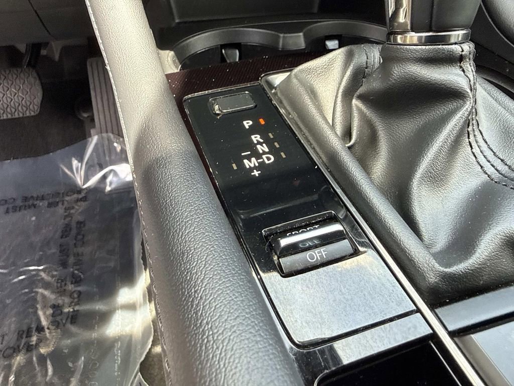 Used 2023 MAZDA MAZDA3 s FWD image 34