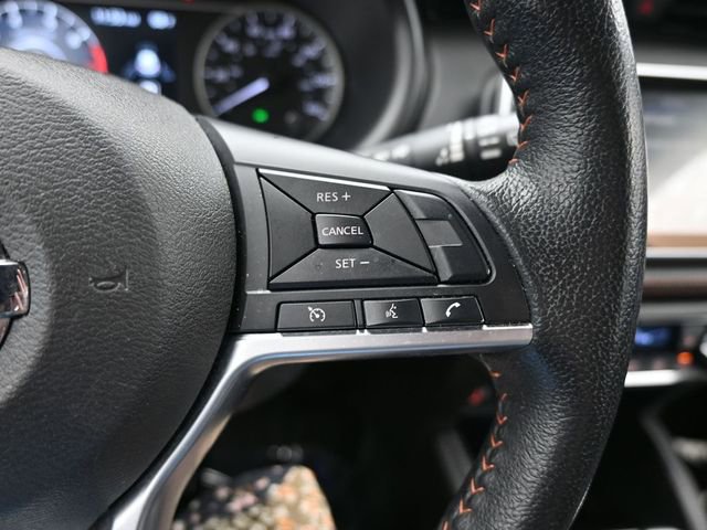 Used 2020 Nissan Kicks SR w/ SR Premium Package image 19